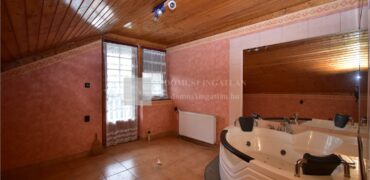 Családi ház a Domus bevásárló központ közelében