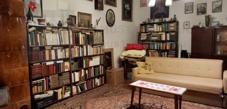 3 szobás, zártsoros beépítésű családi ház Kőszegen